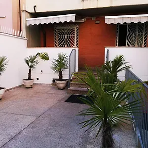  Appartamento New Luxury Apartment, City Center Italia